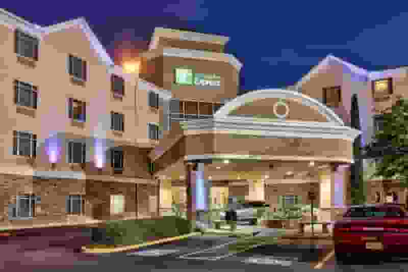 holiday_inn 2